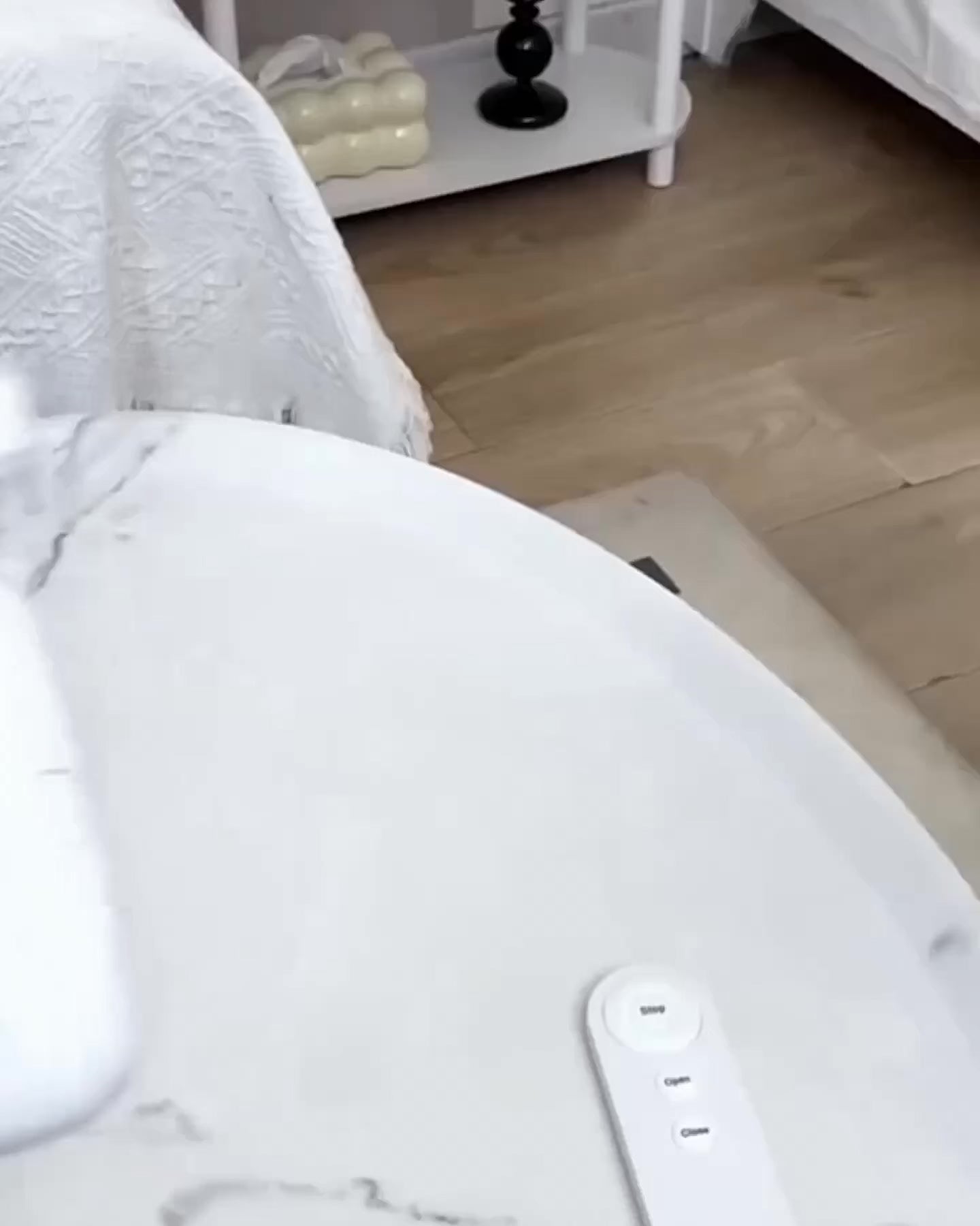 Smart Curtain Robot, Automates your existing curtains, no drilling or rewiring (Roman Rod)